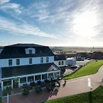 Strandhotel Direkt An Der Nordsee Mit Restaurant Dagebüll