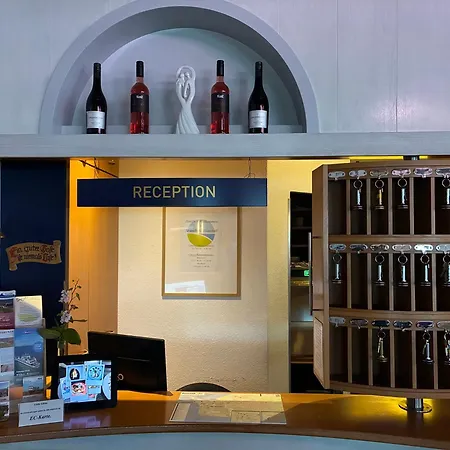 Hotel Strandhotel Direkt An Der Nordsee Mit Restaurant 3*