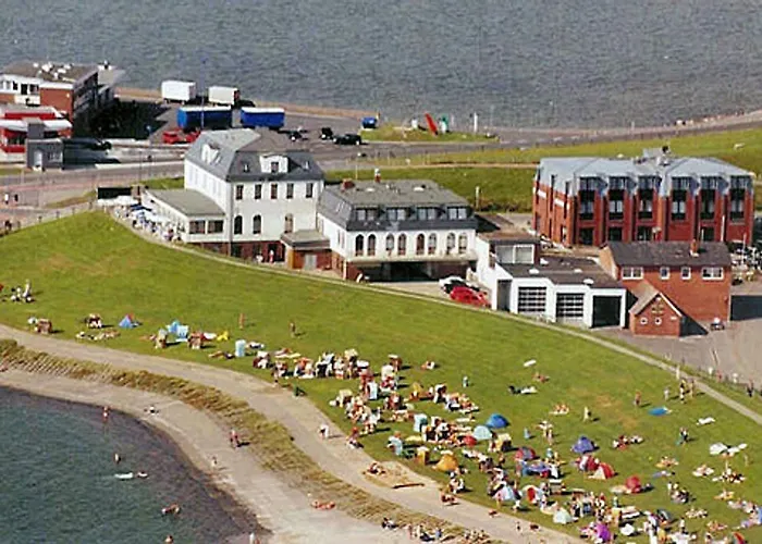 Strandhotel Hotel 3*